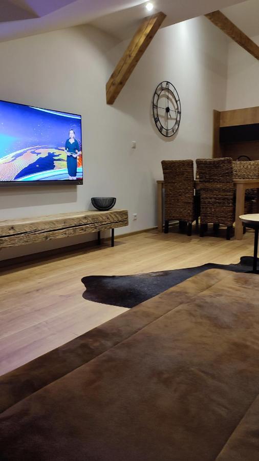 Ltm Apartman Spišská Nová Ves Dış mekan fotoğraf